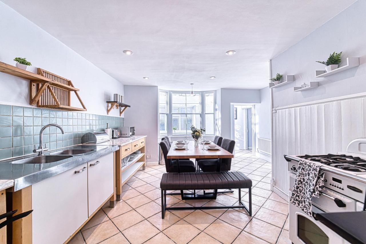 The Stylish Gem Of Bath - Football Table - Sleeps 10 المظهر الخارجي الصورة